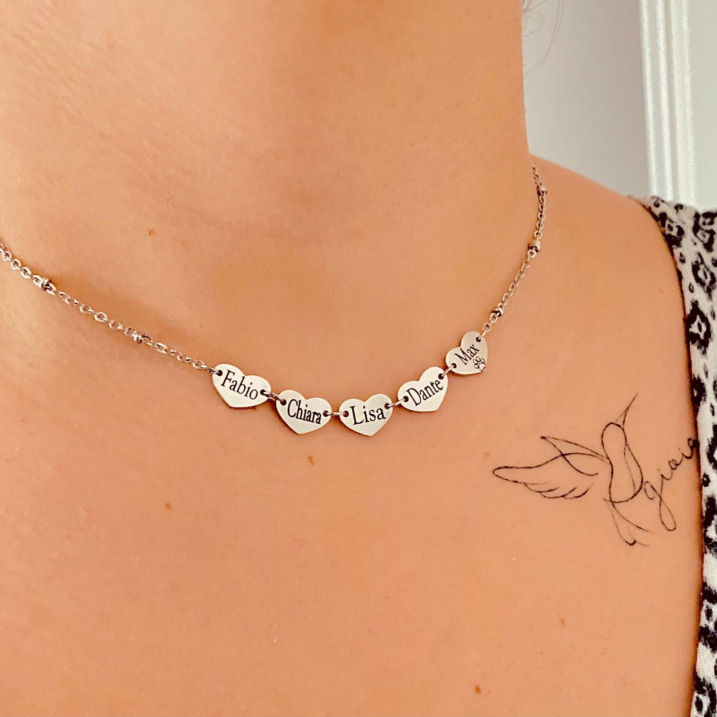 Collana Famiglia Nomi Incisi Indossata